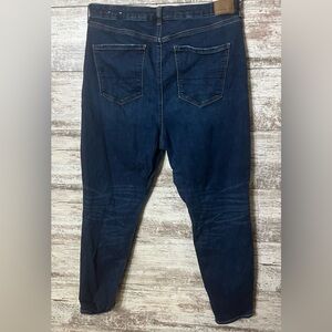 American Eagle Super High Rise Jeans